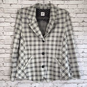 Cabi Valentina blazer size 12 style 5292 plaid white gray uneven hem 3 buttons